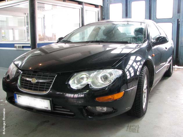 chrysler-300m-1