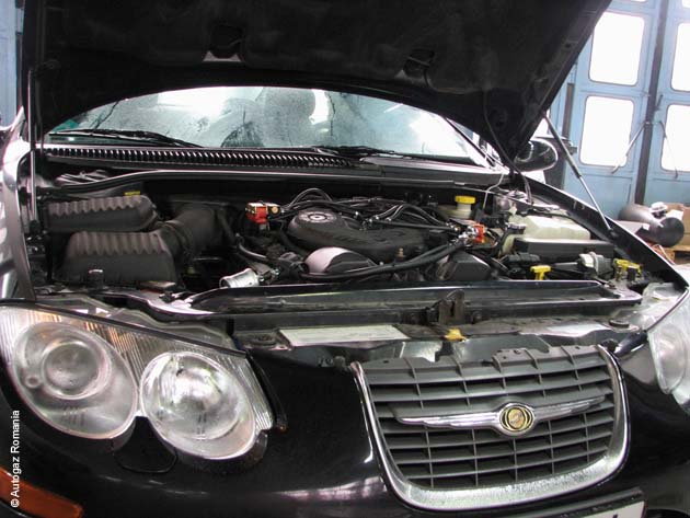 chrysler-300m-3